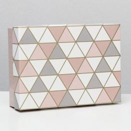 Коробка подарочная Треугольники, 21 х 15 х 5 см 6895517